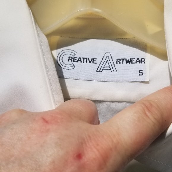 Creative Artwear Lion theme blouse - Picture 9 of 9